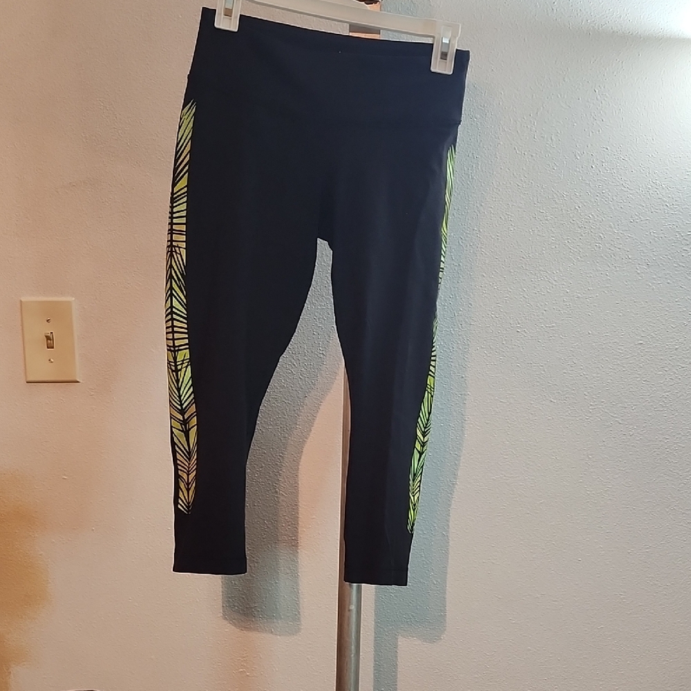 Lululemon Wunder Under Cropped Leggings